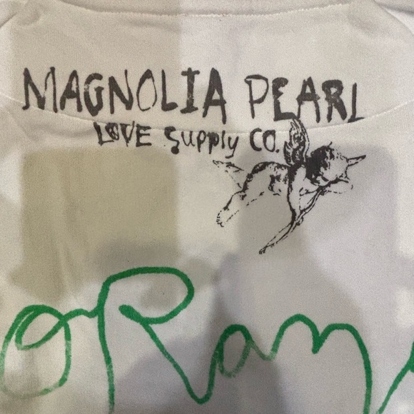 Magnolia Pearl White Sweatshirt with Green Frida Design Pristine Cond Tags inc - Picture 5 of 6